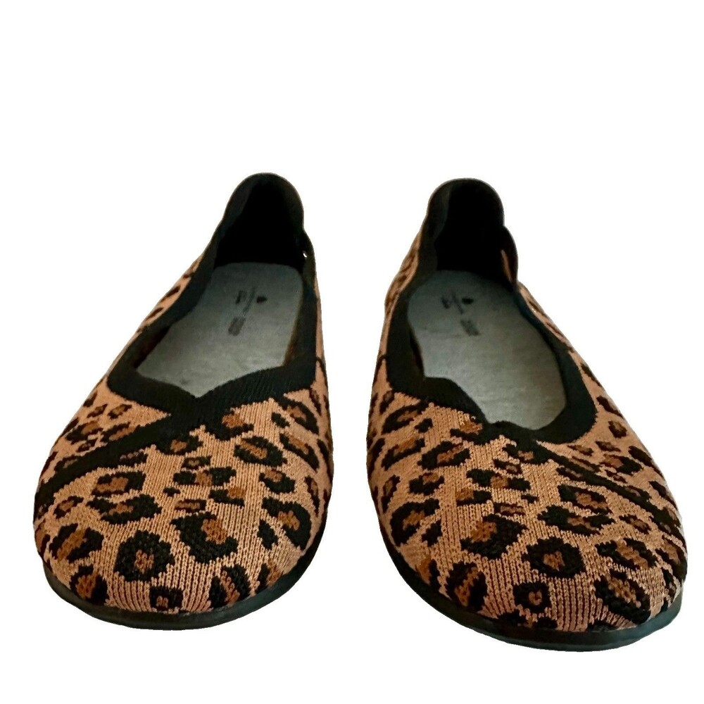 Women’s Cloudsteppers by Clarks Animal Print Stretch Flats Shoes Size 10
